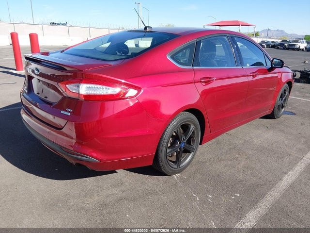 3FA6P0HD4GR116248 Ford FUSION SE