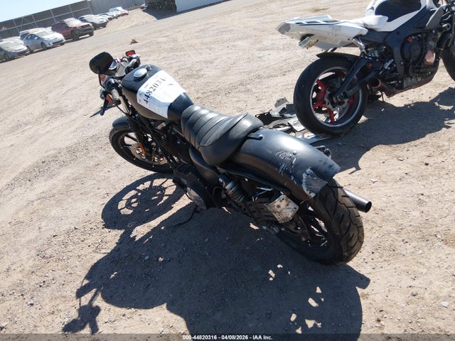 1HD4LE228MB418867 Harley-Davidson Xl883 N