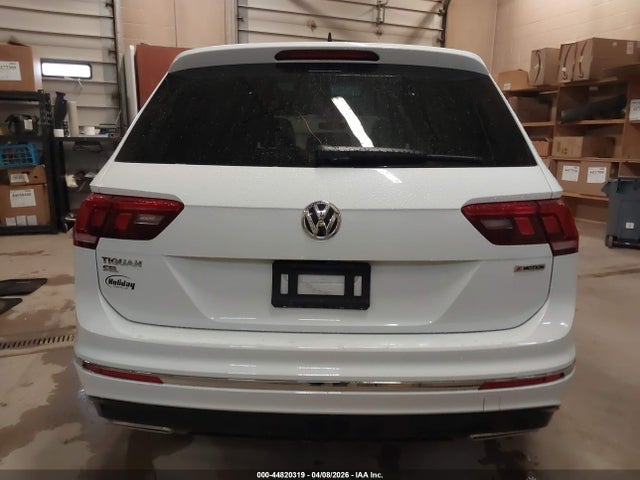 Продаж на аукціоні авто 2021 Volkswagen Tiguan 2.0t Sel Premium R-line, vin: 3VV4B7AX7MM117711, номер лоту: 44820319