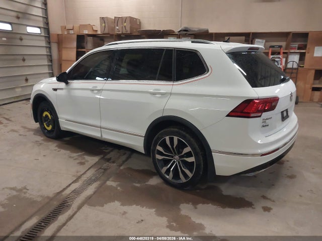 Продаж на аукціоні авто 2021 Volkswagen Tiguan 2.0t Sel Premium R-line, vin: 3VV4B7AX7MM117711, номер лоту: 44820319