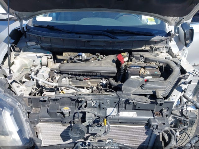 2017 NISSAN ROGUE KNMAT2MT1HP614117 Photo 9