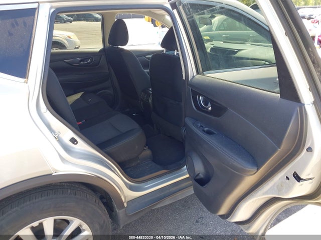 2017 NISSAN ROGUE KNMAT2MT1HP614117 Photo 7