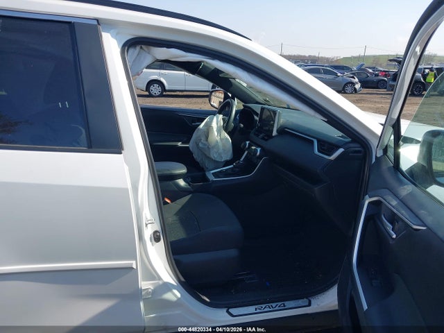 2024 Toyota Rav4 Hybrid Se მანქანა იყიდება აუქციონზე, vin: 2T3T6RFV4RW078227, აუქციონის ნომერი: 44820334