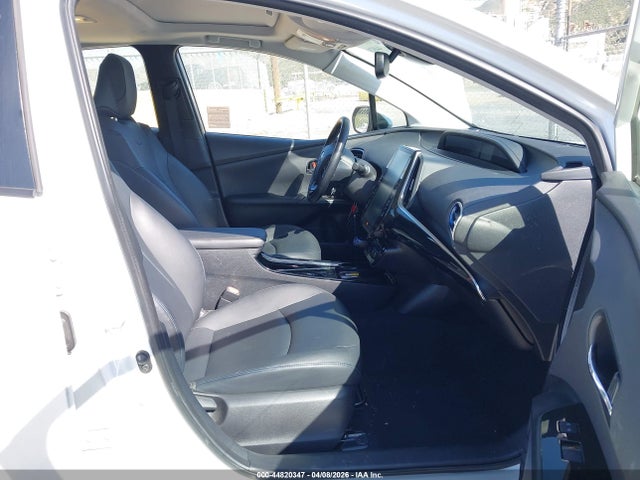 JTDKAMFU2N3161589 Toyota Prius Limited