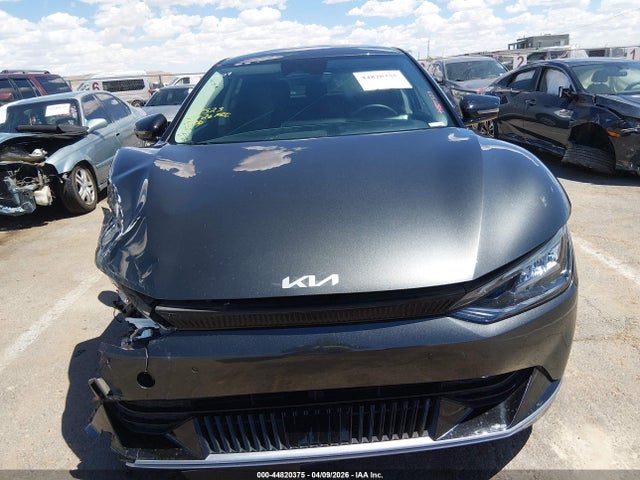 2023 Kia Ev6 Wind მანქანა იყიდება აუქციონზე, vin: KNDC34LA2P5608776, აუქციონის ნომერი: 44820375