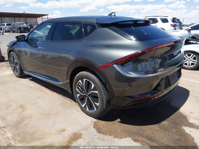 2023 Kia Ev6 Wind მანქანა იყიდება აუქციონზე, vin: KNDC34LA2P5608776, აუქციონის ნომერი: 44820375