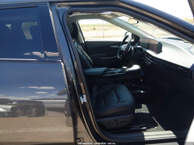 2023 Kia Ev6 Wind მანქანა იყიდება აუქციონზე, vin: KNDC34LA2P5608776, აუქციონის ნომერი: 44820375