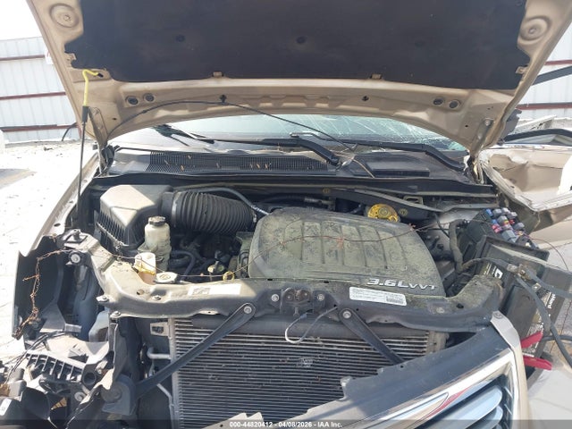 2015 Chrysler Town & Country Touring მანქანა იყიდება აუქციონზე, vin: 2C4RC1BG9FR571029, აუქციონის ნომერი: 44820412
