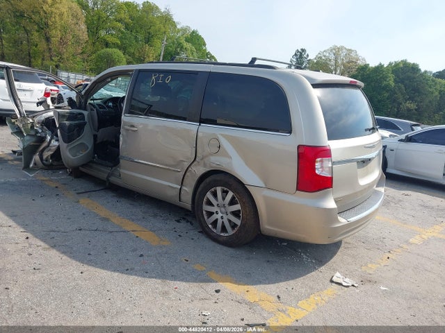 2015 Chrysler Town & Country Touring მანქანა იყიდება აუქციონზე, vin: 2C4RC1BG9FR571029, აუქციონის ნომერი: 44820412