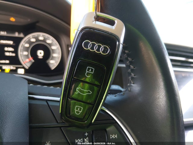 44820448 :رقم المزاد ، WA1BVAF16KD007265 vin ، 2019 Audi Q8 55 Premium مزاد بيع