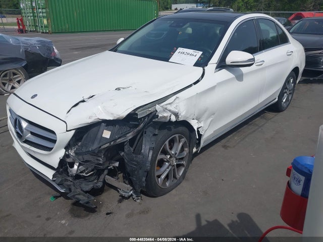 2016 MERCEDES-BENZ C 300 55SWF4KBXGU118100 Photo 1