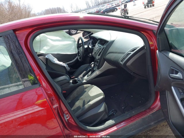 44820472 :رقم المزاد ، 1FADP3F23EL214421 vin ، 2014 Ford Focus Se مزاد بيع