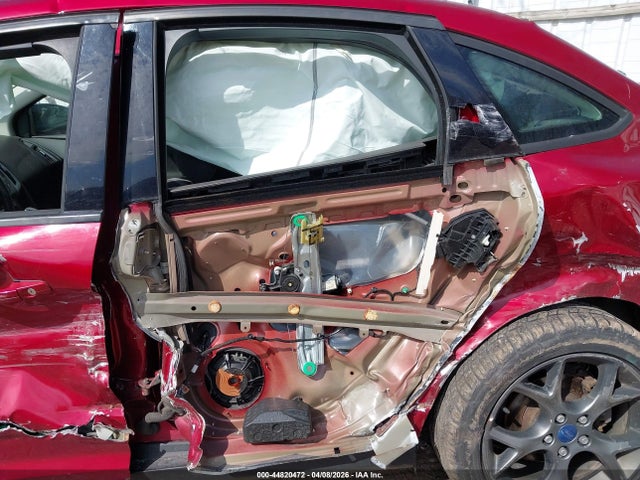 44820472 :رقم المزاد ، 1FADP3F23EL214421 vin ، 2014 Ford Focus Se مزاد بيع