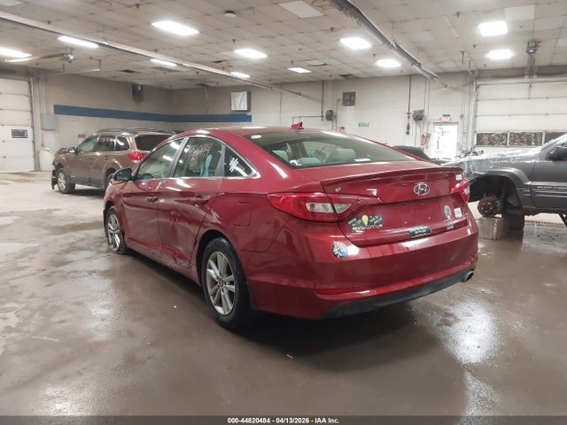 2015 Hyundai Sonata Se მანქანა იყიდება აუქციონზე, vin: 5NPE24AF0FH096296, აუქციონის ნომერი: 44820484