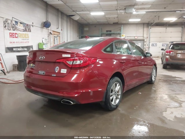 2015 Hyundai Sonata Se მანქანა იყიდება აუქციონზე, vin: 5NPE24AF0FH096296, აუქციონის ნომერი: 44820484