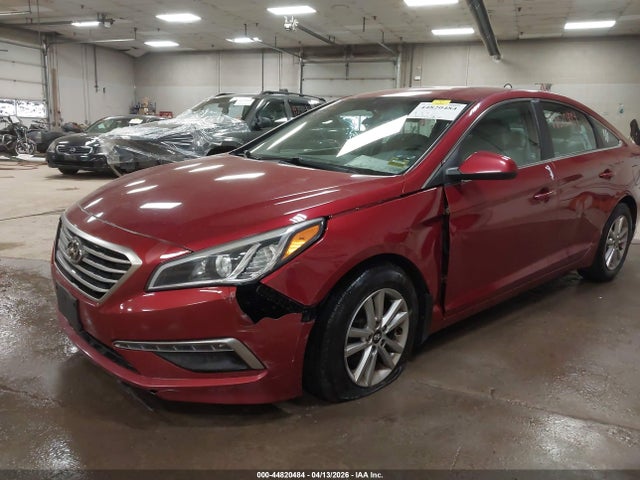 2015 Hyundai Sonata Se მანქანა იყიდება აუქციონზე, vin: 5NPE24AF0FH096296, აუქციონის ნომერი: 44820484