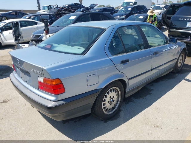 1992 BMW 325 WBACB4311NFL00019 Photo 3