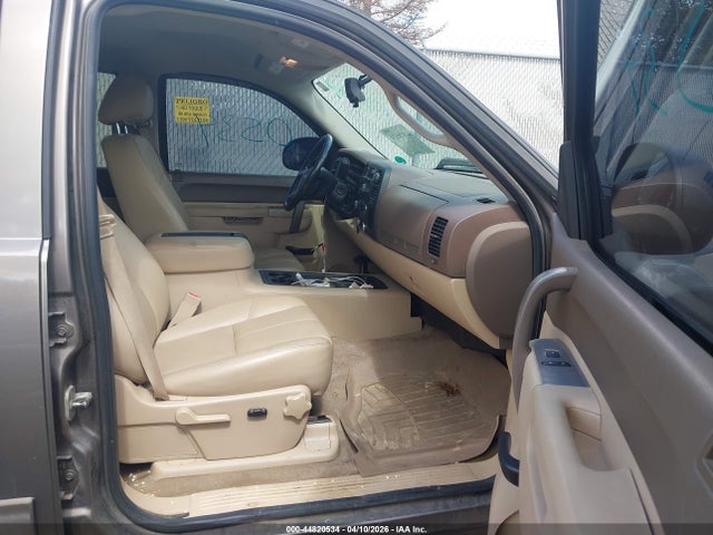 2013 CHEVROLET SILVERADO 1500 3GCPKSE74DG226151 Photo 4