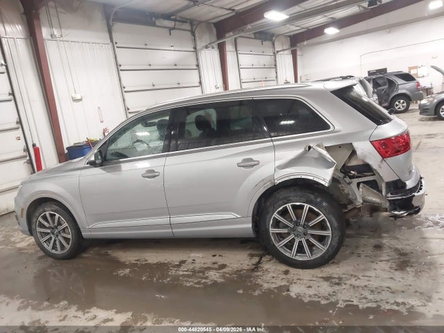Продаж на аукціоні авто 2017 Audi Q7 3.0t Premium, vin: WA1VAAF71HD033536, номер лоту: 44820545