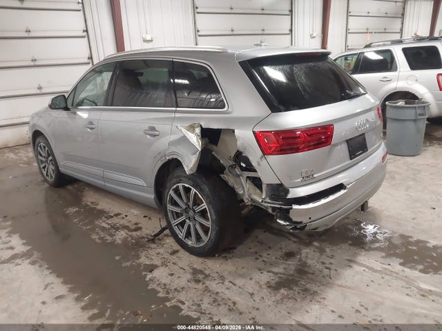 Продаж на аукціоні авто 2017 Audi Q7 3.0t Premium, vin: WA1VAAF71HD033536, номер лоту: 44820545