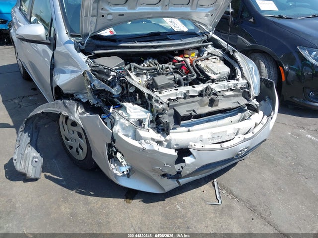 JTDKDTB32G1132199 Toyota Prius C One