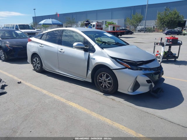 Toyota Prius Prime Premium 2018 JTDKARFPXJ3095486 main image