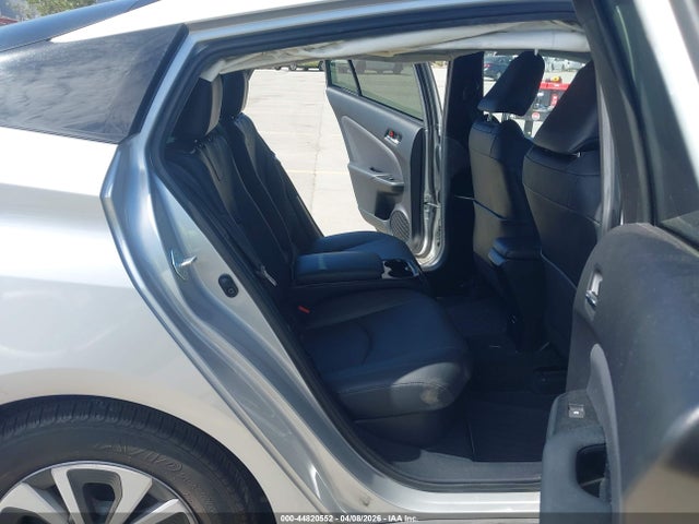 Toyota Prius Prime Premium 2018 JTDKARFPXJ3095486 Image 8