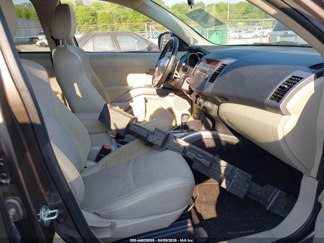 Продаж на аукціоні авто 2011 Mitsubishi Outlander Se, vin: JA4JT3AW5BU036451, номер лоту: 44820559