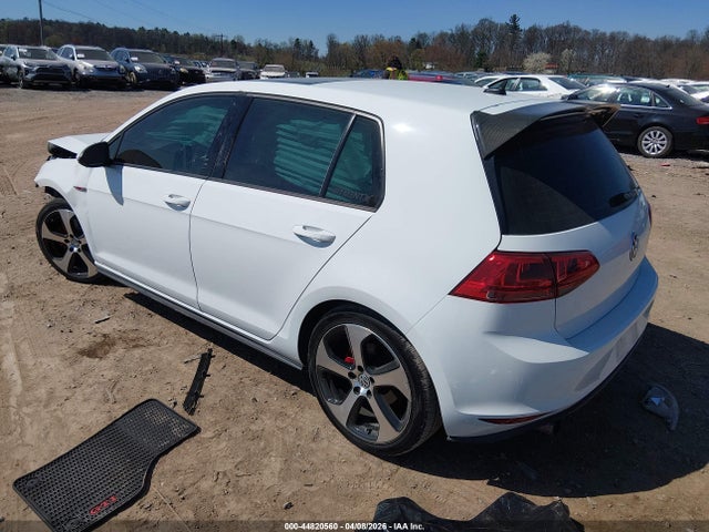 2015 VOLKSWAGEN GOLF GTI 3VW4T7AU2FM015654 Photo 2