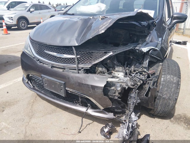 2C4RC1BGXHR516964 Chrysler Pacifica Touring-l