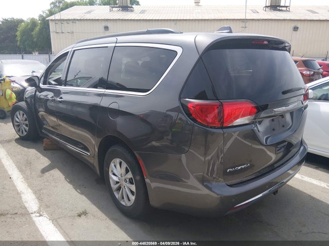 2C4RC1BGXHR516964 Chrysler Pacifica Touring-l