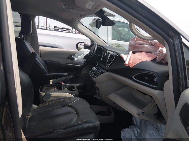 2C4RC1BGXHR516964 Chrysler Pacifica Touring-l