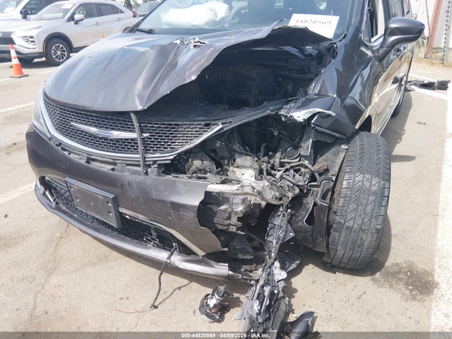 2C4RC1BGXHR516964 Chrysler Pacifica Touring-l