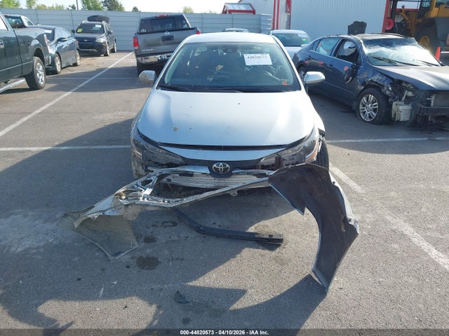 Продажа на аукционе авто 2022 Toyota Corolla Le, vin: 5YFEPMAEXNP304811, номер лота: 44820573