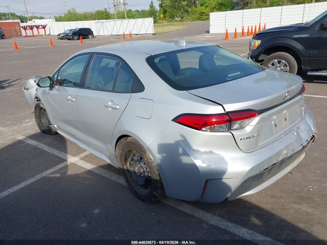 Продажа на аукционе авто 2022 Toyota Corolla Le, vin: 5YFEPMAEXNP304811, номер лота: 44820573