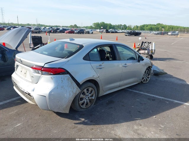 Продажа на аукционе авто 2022 Toyota Corolla Le, vin: 5YFEPMAEXNP304811, номер лота: 44820573