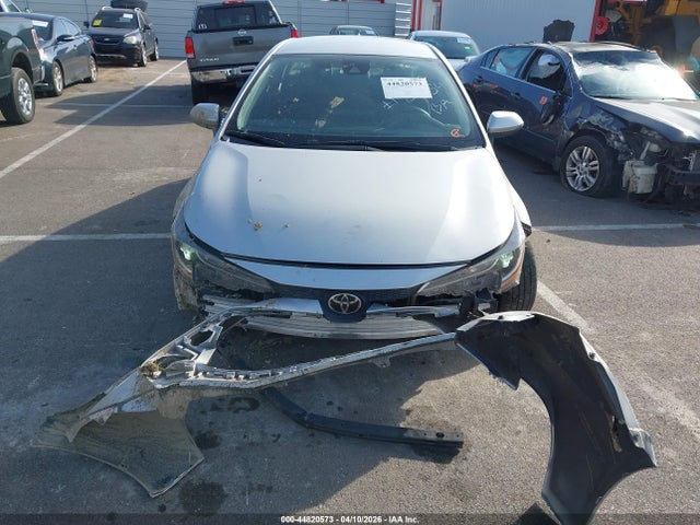 Продажа на аукционе авто 2022 Toyota Corolla Le, vin: 5YFEPMAEXNP304811, номер лота: 44820573