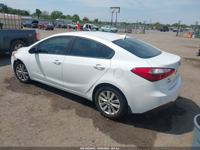 Продажа на аукционе авто 2016 Kia Forte Lx, vin: KNAFX4A65G5469563, номер лота: 44820602