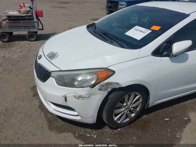 Продажа на аукционе авто 2016 Kia Forte Lx, vin: KNAFX4A65G5469563, номер лота: 44820602