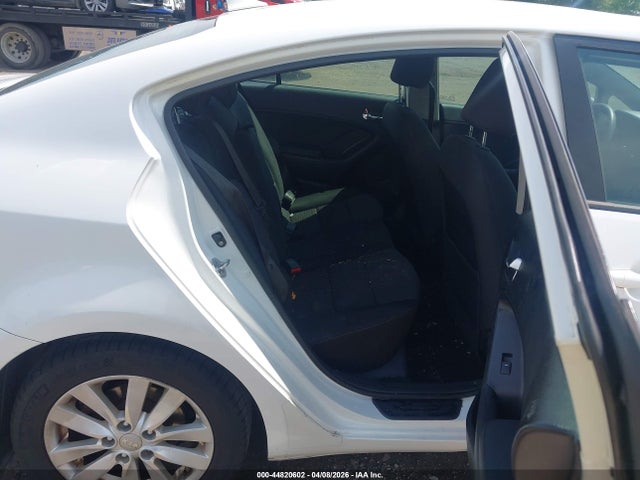 Продажа на аукционе авто 2016 Kia Forte Lx, vin: KNAFX4A65G5469563, номер лота: 44820602