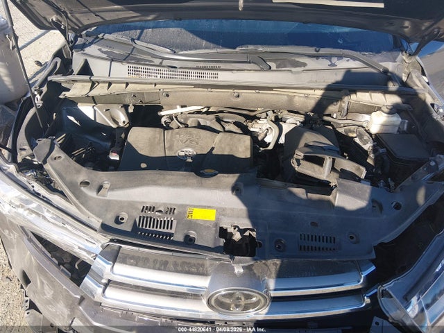 Toyota Highlander Limited 2017 5TDDZRFH4HS416084 Image 10