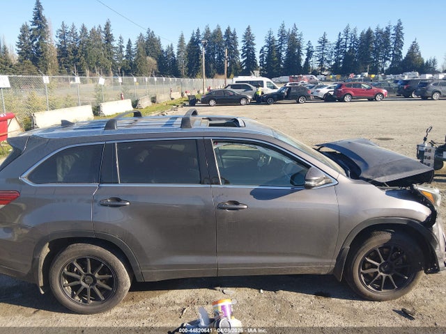Toyota Highlander Limited 2017 5TDDZRFH4HS416084 Image 12