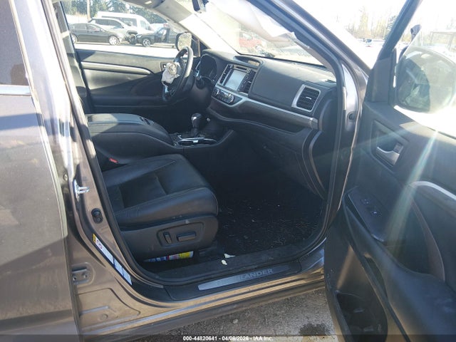 Toyota Highlander Limited 2017 5TDDZRFH4HS416084 Image 5