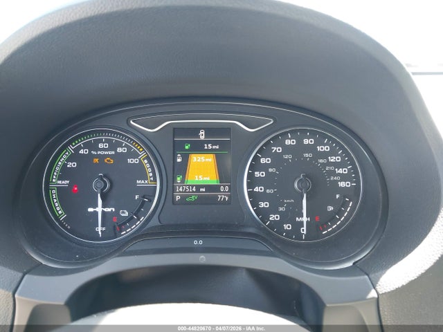 WAUUPBFF8GA063465 Audi A3 E-tron 1.4t Premium