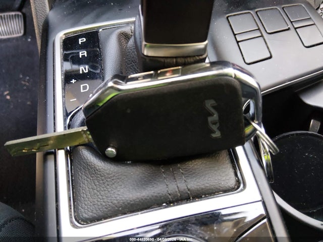 Продаж на аукціоні авто 2023 Kia Sportage Lx, vin: KNDPU3AFXP7160864, номер лоту: 44820690