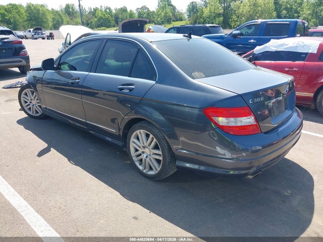 44820694 :رقم المزاد ، WDDGF81X49R071370 vin ، 2009 Mercedes-benz C 300 Luxury 4matic/sport 4matic مزاد بيع