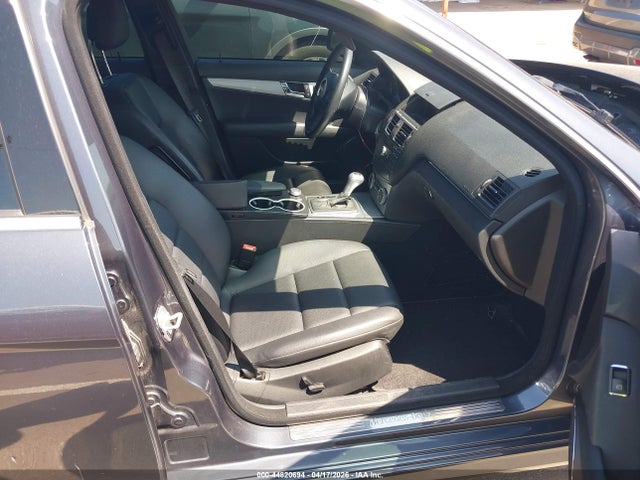 44820694 :رقم المزاد ، WDDGF81X49R071370 vin ، 2009 Mercedes-benz C 300 Luxury 4matic/sport 4matic مزاد بيع