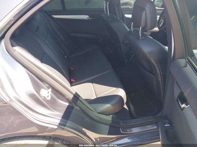 44820694 :رقم المزاد ، WDDGF81X49R071370 vin ، 2009 Mercedes-benz C 300 Luxury 4matic/sport 4matic مزاد بيع