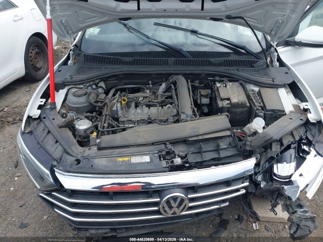 Продажа на аукционе авто 2020 Volkswagen Jetta 1.4t Sel Premium, vin: 3VWGB7BU5LM057522, номер лота: 44820699