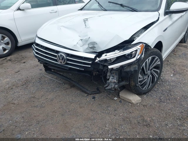 Продажа на аукционе авто 2020 Volkswagen Jetta 1.4t Sel Premium, vin: 3VWGB7BU5LM057522, номер лота: 44820699